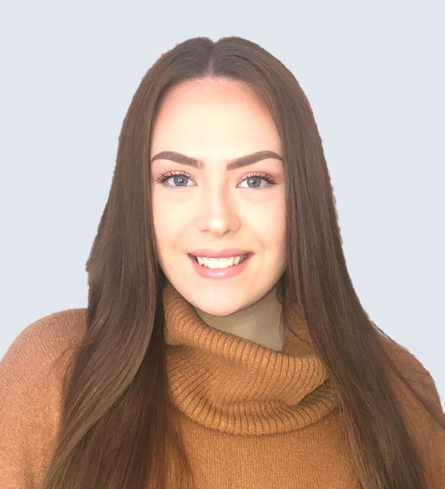 Ellen headshot-2